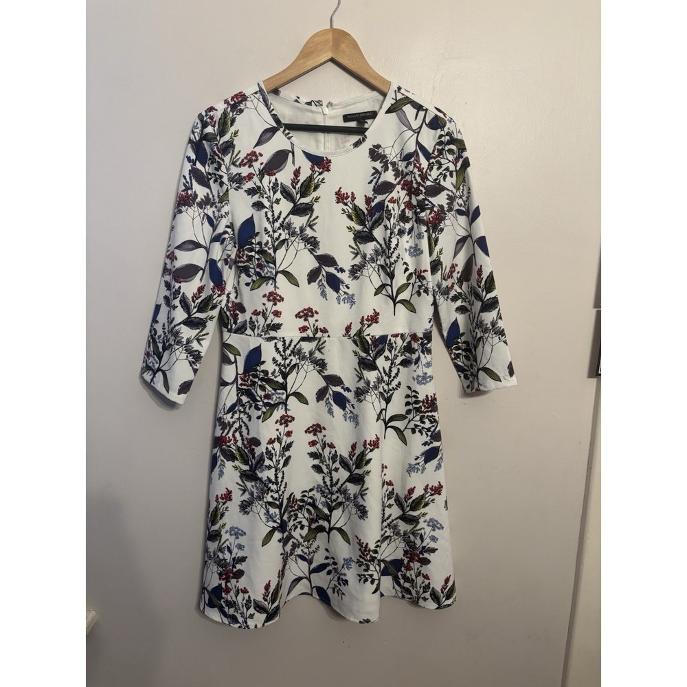 Banana Republic Women's 3/4 Sleeve White Floral Dress Fit & Flare Lined Size 6